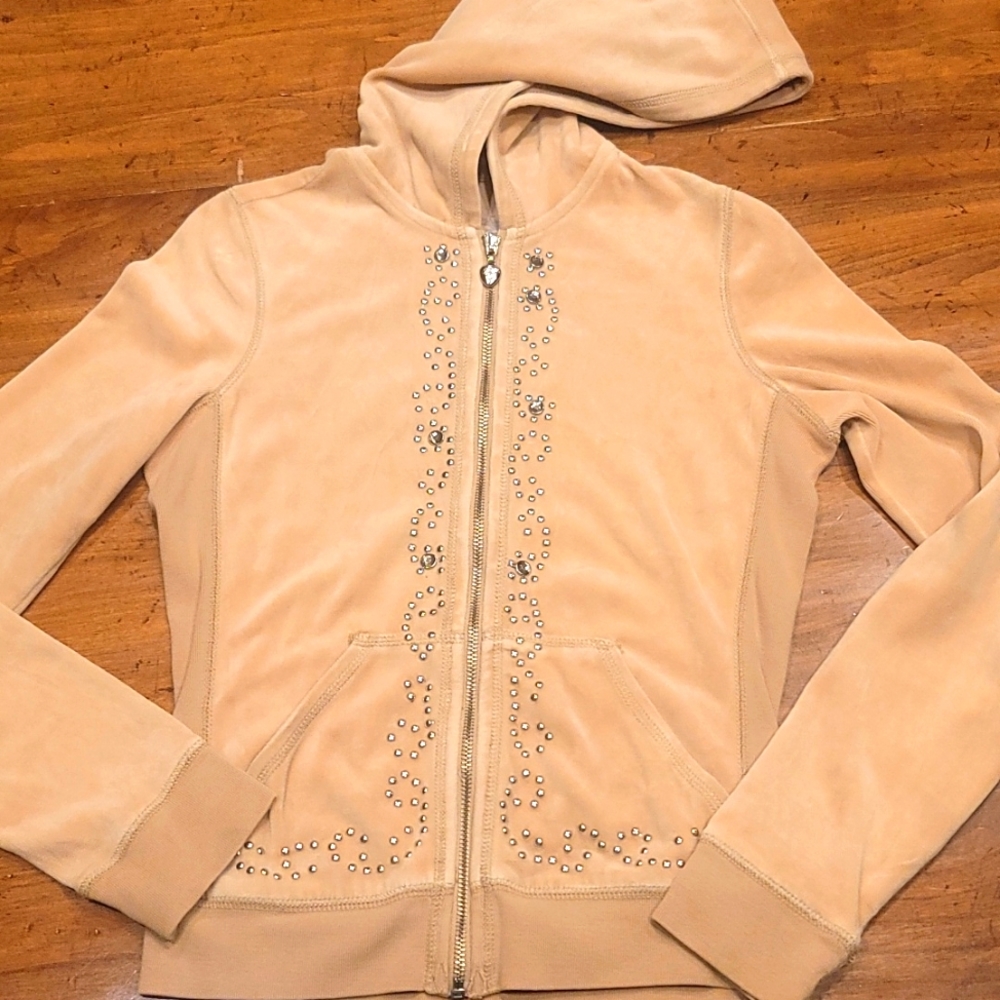 TWISTED HEART Tan Hoodie with Silver Accents